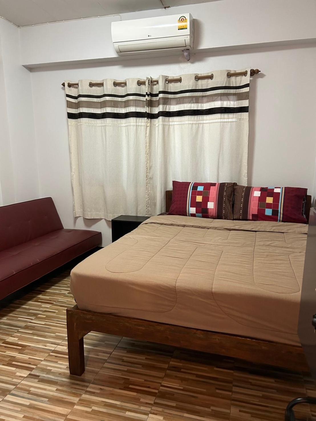 Chiangmai Hometel Chiang Mai Exterior photo